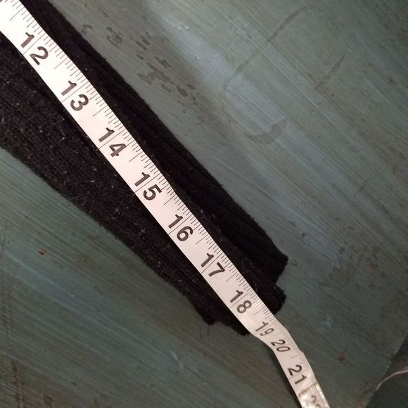 Effect black hoodie sweater with knit sleeve - Picture 6 of 11